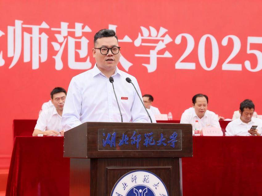 大赢家90分钟即时比分,即时比分,足球比分,实时比分,赛事数据分析,免费比分查询,足球数据统计举行2025级新生开学典礼暨军训总结大会.docx
