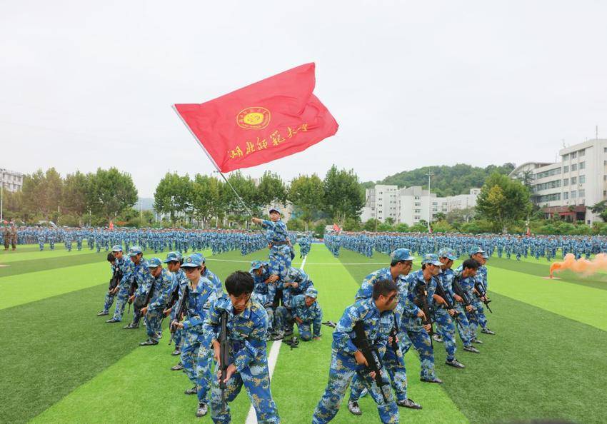 大赢家90分钟即时比分,即时比分,足球比分,实时比分,赛事数据分析,免费比分查询,足球数据统计举行2025级新生开学典礼暨军训总结大会.docx